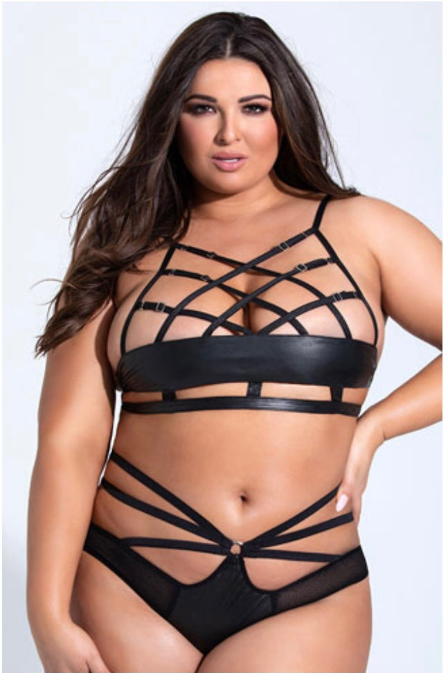 Leather bra top and matching panty - Curvynlingerie Plus Size 