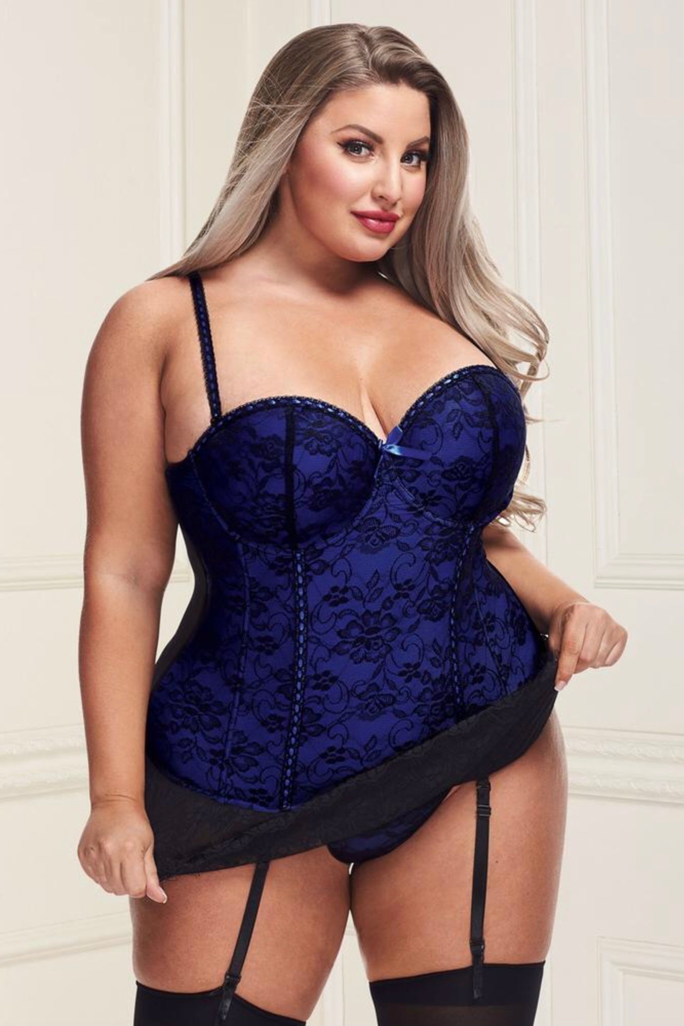 Victorian lace Bustier - Curvynlingerie Plus Size 