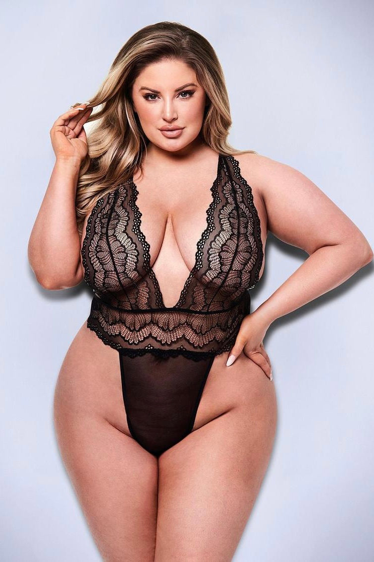 Sexy V lace teddy black - Curvynlingerie Plus Size 