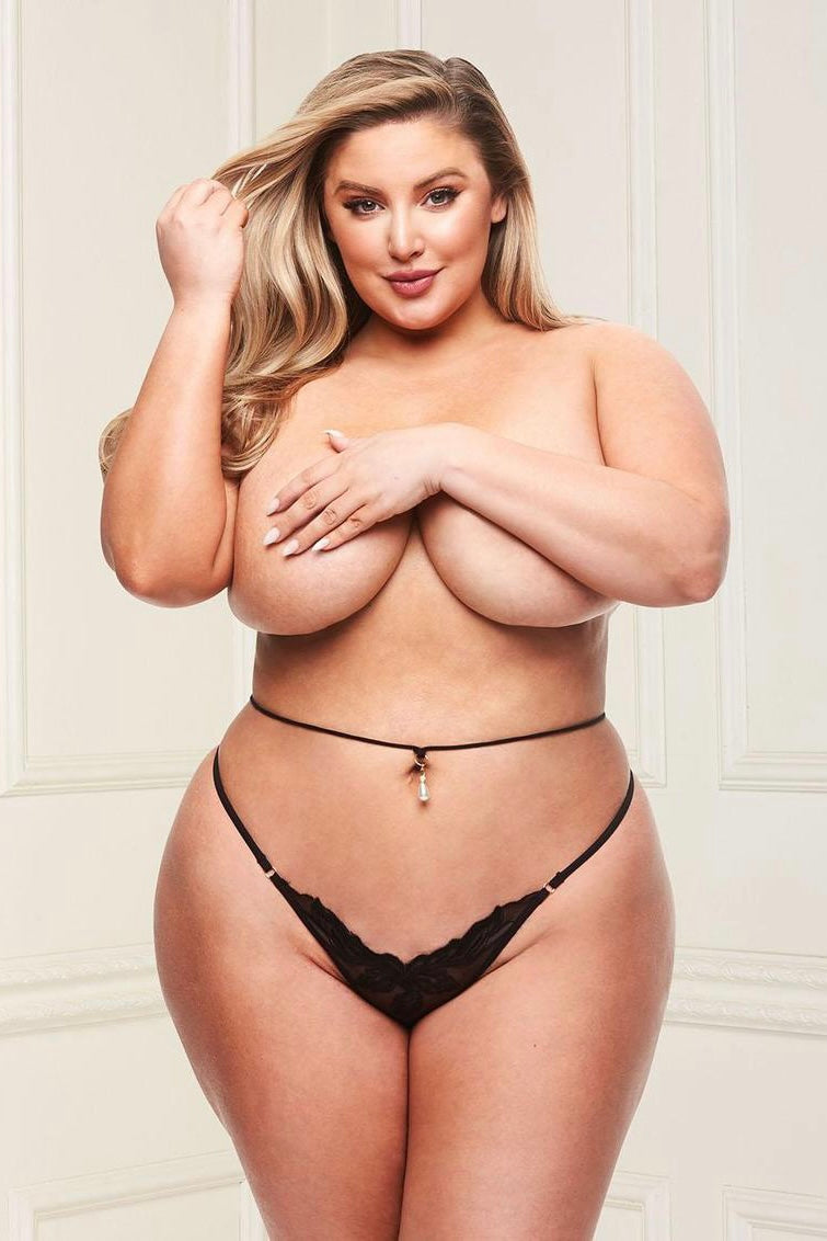 Strappy crotchless panty black - Curvynlingerie Plus Size 