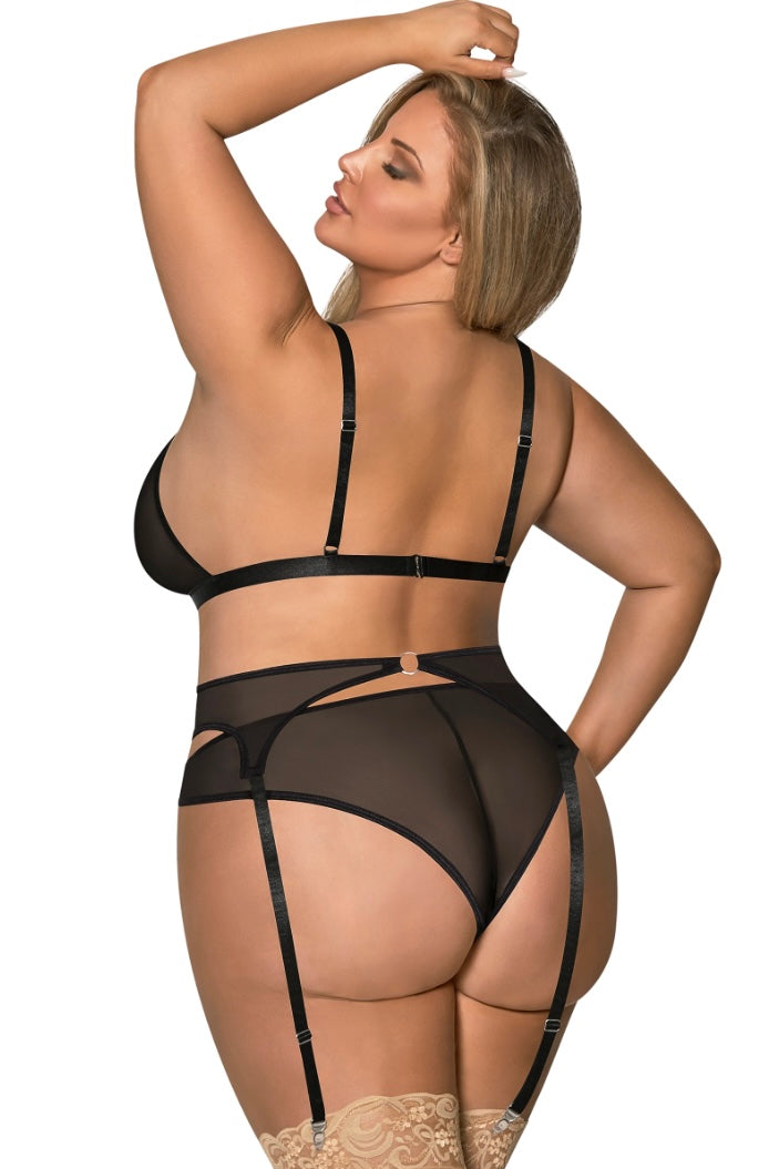 Bra, Garter &amp; Rouched Panty Black - Curvynlingerie Plus Size 