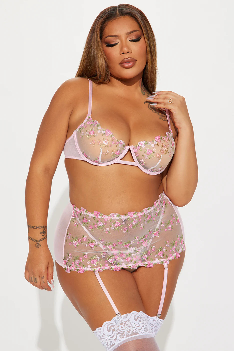 Plus size Valentine bra set Front