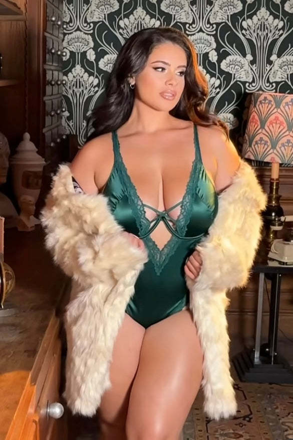 Plus size Mara teddy