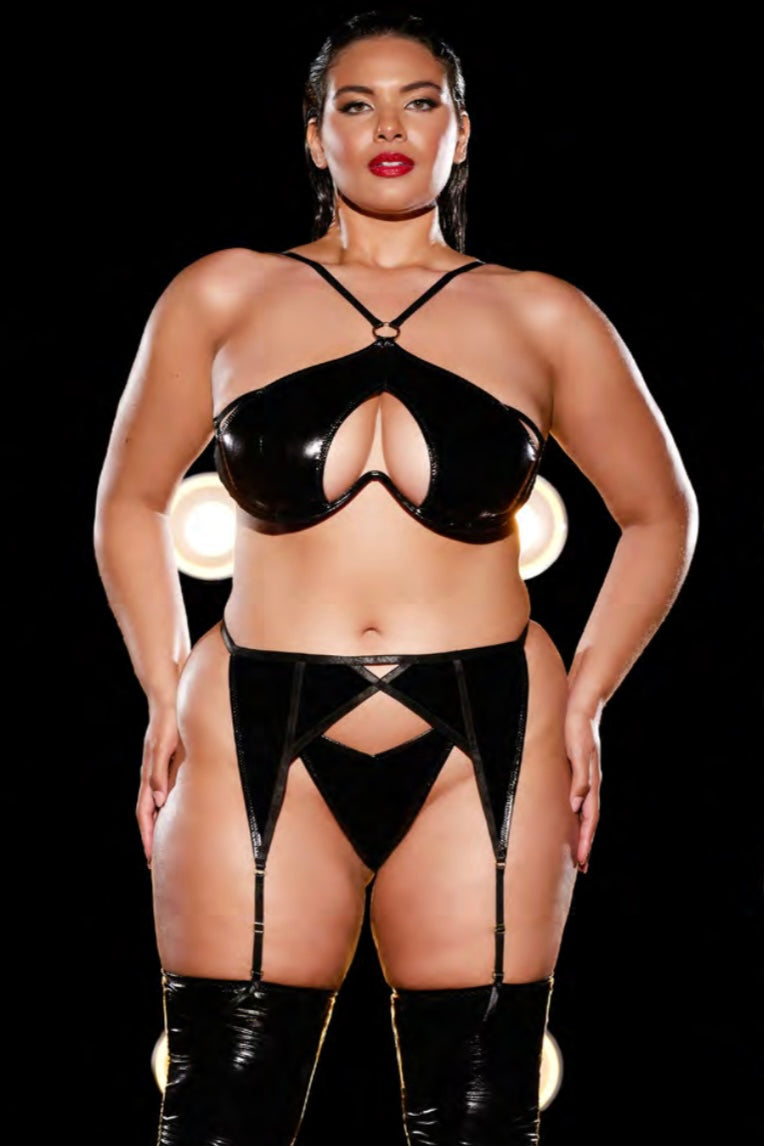 Plus size vinyl three piece bra set